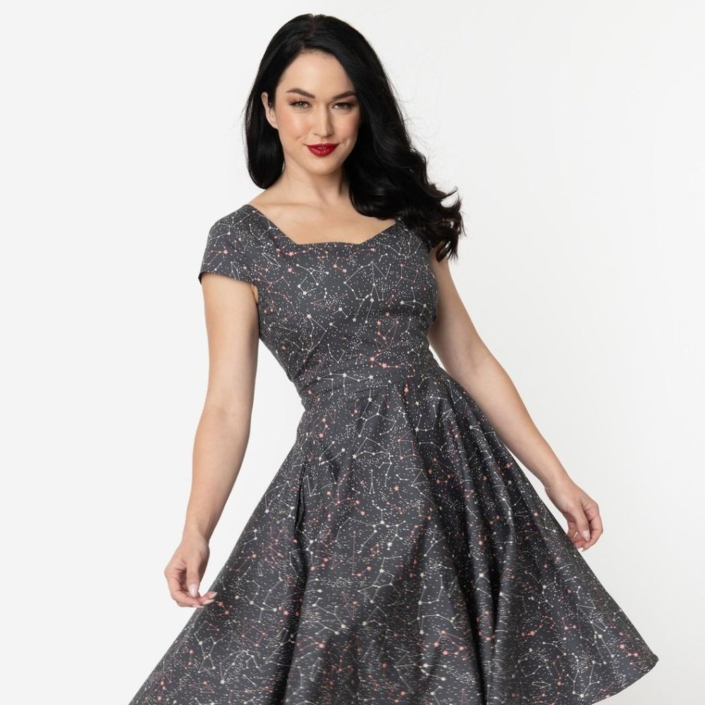 1950s Style Grey Galaxy Print Hanna Swing